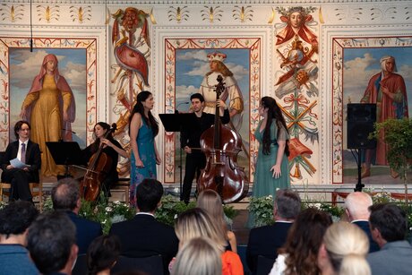 Eröffnung der 50. Innsbrucker Festwochen | © Mona Wimber