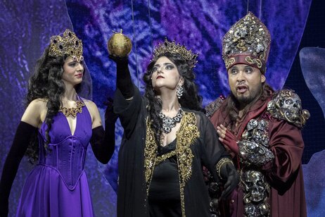 Neima Fischer (Proserpina), Ester Ferraro (Discordia), José Coca Loza (Plutone) | © Birgit Gufler