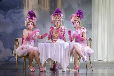 Ester Ferraro (Eufrosine), Danilo Pastore (Pasithea), Neima Fischer (Aglaie) | © Birgit Gufler