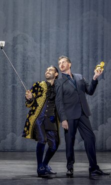 Rocco Cavalluzzi (Momo), Mauro Borgioni (Paride)