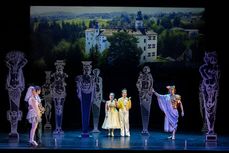 Justina Vaitkute (Irene), Salvador Simão (Aminta), Silvia Porcellini (Atalanta), Sarah Hayashi (Meleagro), Pierre Gennaï (Mercurio) | © Birgit Gufler Justina Vaitkute (Irene), Salvador Simão (Aminta), Silvia Porcellini (Atalanta), Sarah Hayashi (Meleagro), Pierre Gennaï (Mercurio) | © Birgit Gufler