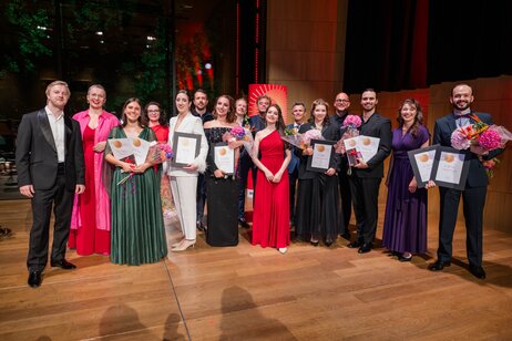 Finalists with jury | © Birgit Pichler