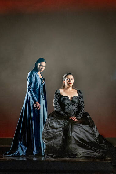 Anastasia Boldyreva (Holofernes) & Sophie Rennert (Juditha) © Birgit Gufler