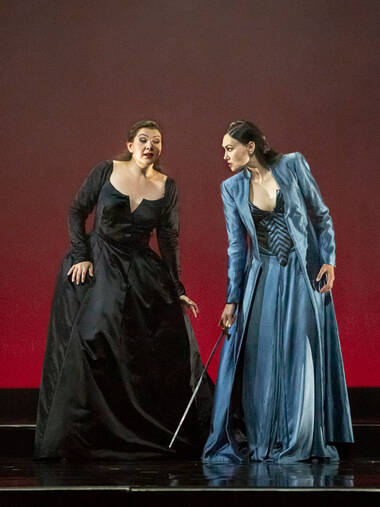 Sophie Rennert (Juditha) & Anastasia Boldyreva (Holofernes) © Birgit Gufler (3)