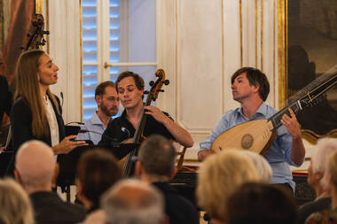 Lea Desandre, Thomas Dunford & das Ensemble Jupiter im Riesensaal der Hofburg Innsbruck © Michael Venier