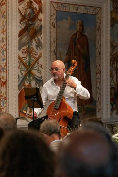 Glorious Viols © Leo Binder