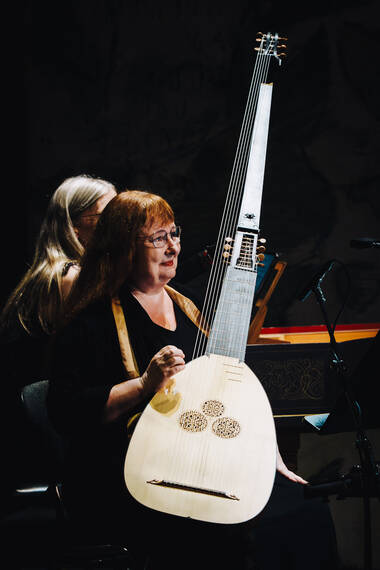 Christina Pluhar © Amir Kaufmann