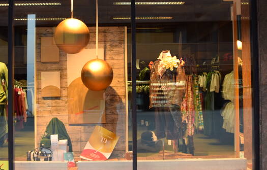 fewo_2019_schaufenster_hubertusmoden (1)