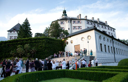 fewo_20110712_schloss_ambras_(c)_C.Gaio-59