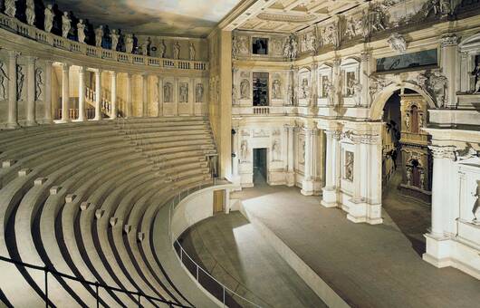 Ciclo-di-Spettacoli-Classici-al-Teatro-Olimpico-di-Vicenza-1-e1462975791739